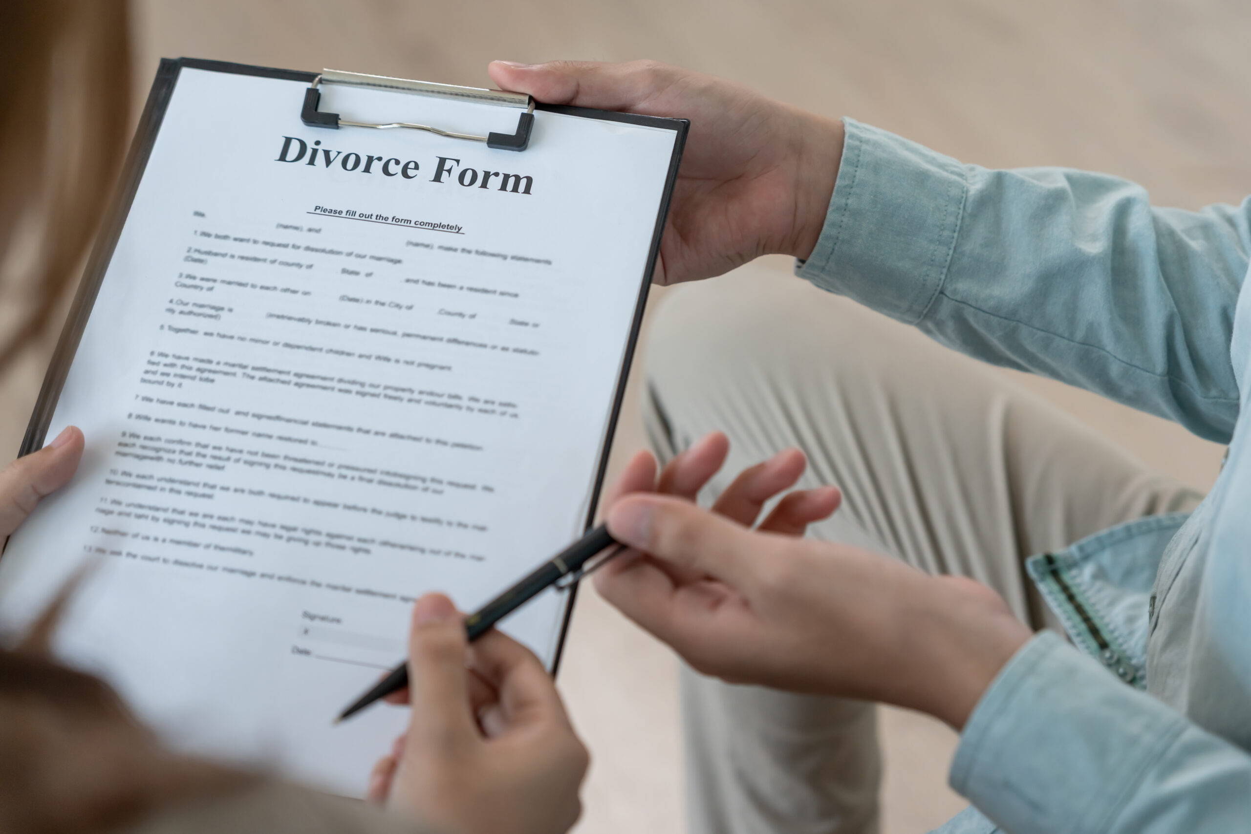 Hayward, CA – Family Lawyer / Attorney Compares Annulment vs. Divorce Services
